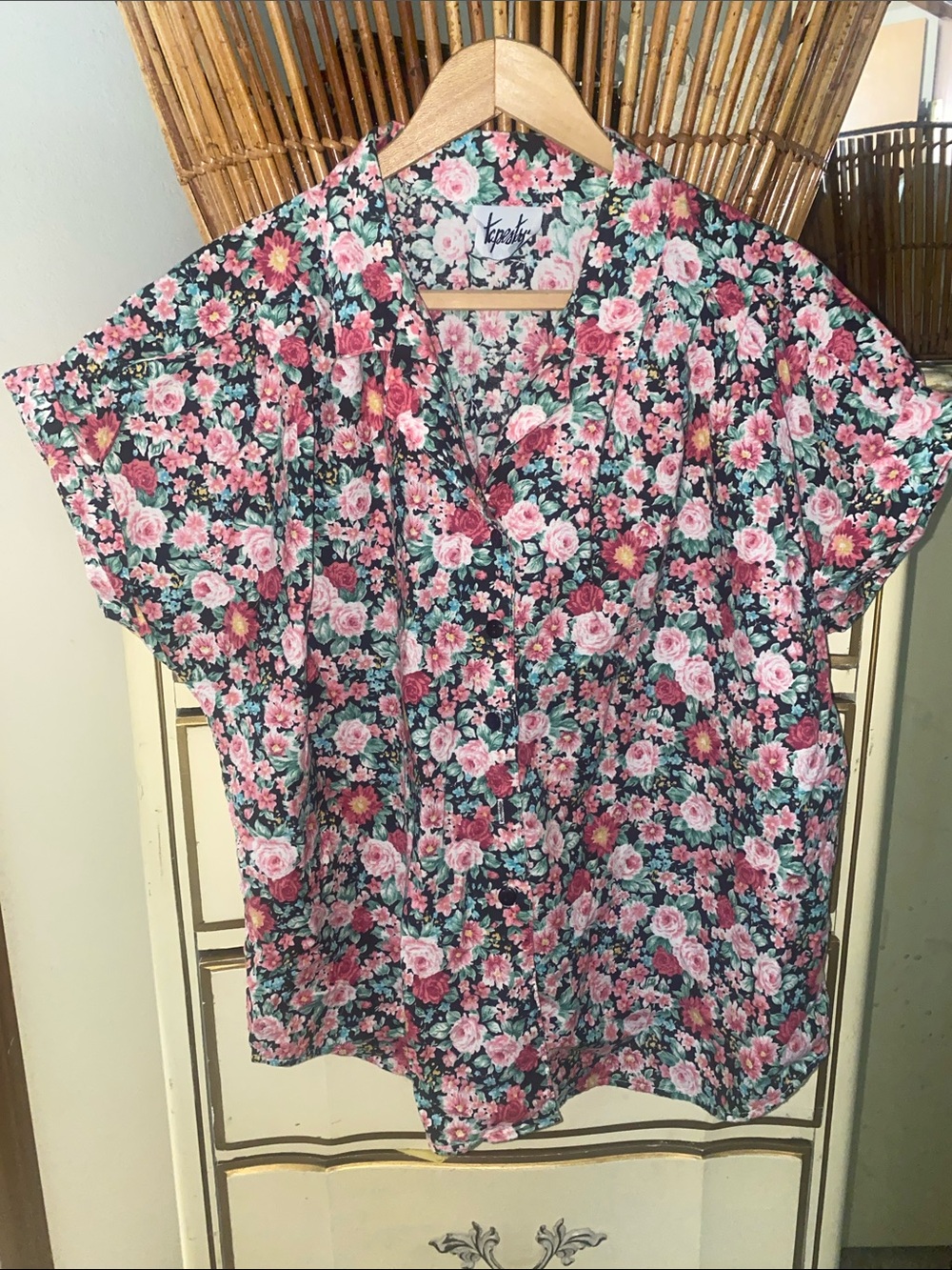 Vintage 89s - Tapestry brand- Cotton Floral Top Button-Front